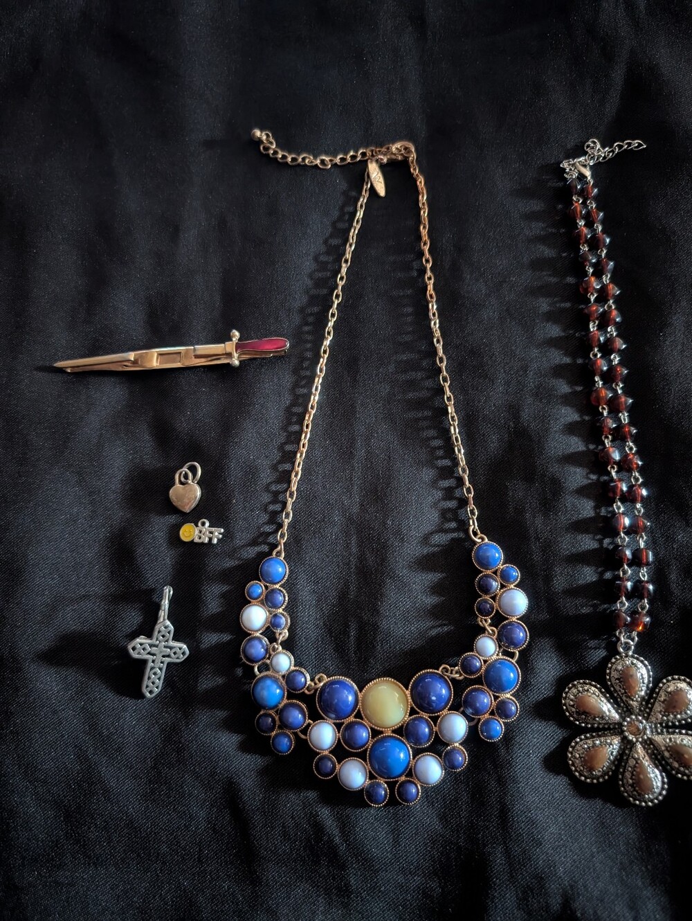 Bulk Jewelry Set. Blowout Price With Free Shipping 🥰